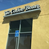 8/30/2015에 Carol &amp;#39;Red E.님이 The Coffee Bean &amp;amp; Tea Leaf에서 찍은 사진