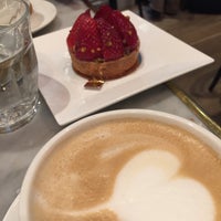 Photo taken at Maison Kayser by DXB A. on 1/21/2015