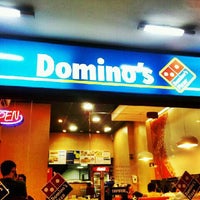 Photo taken at Domino&amp;#39;s Pizza by Thiago Q. on 4/7/2013