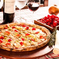 รูปภาพถ่ายที่ Vituccio Pizzeria โดย Vituccio Pizzeria เมื่อ 5/16/2014