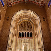 Photo taken at Temple Emanu-El by Bryce C. on 8/31/2022