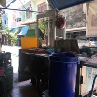 Photo taken at Khao Man Gai Betong by Yok D. on 4/8/2019