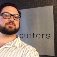 Foto tirada no(a) Cutters Studios - Chicago por Ric G. em 7/14/2014