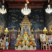 Photo taken at Wat Ratchapradit Sathitmahasimaram by ittipatlee™ 李哲明 on 1/29/2023