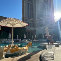 Снимок сделан в Wynn Las Vegas Pool пользователем John E. 8/31/2022