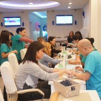 Foto scattata a Sapphire Nails &amp;amp; Spa da Sapphire Nails &amp;amp; Spa il 5/17/2014