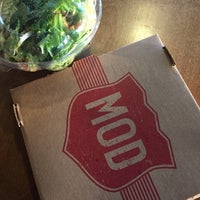 6/3/2018 tarihinde Kevin O.ziyaretçi tarafından Mod Pizza'de çekilen fotoğraf