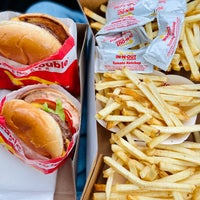 Photo taken at In-N-Out Burger by Ashley D. on 4/23/2022