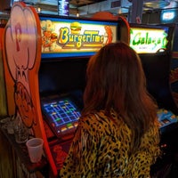 Снимок сделан в The 1UP Arcade Bar - Colfax пользователем Ashley D. 7/28/2022