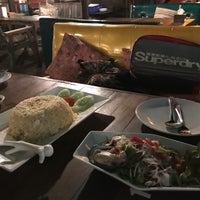 Photo taken at Jabalah Garden View &amp;amp; Restaurant by Nampunchaya on 9/27/2017