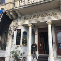 Photo taken at Grand Hotel de Londres by Çakır on 9/23/2021