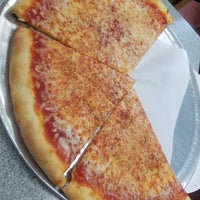 Pino's pizza outlet