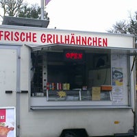 Hahnchenwagen Am Edeka