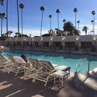 Photo taken at Beverly Hills Hotel Pool by Kael R. on 2/1/2016