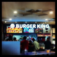 รูปภาพถ่ายที่ Burger King โดย Rug C. เมื่อ 1/4/2014