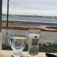 Das Foto wurde bei Ada Balık Restaurant von Ümit A. am 1/5/2020 aufgenommen