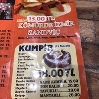 Photo taken at Kömürde İzmir Sandviç by Tuğba K. on 8/14/2019