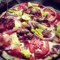 5/16/2013 tarihinde Shawn N.ziyaretçi tarafından MOD Pizza'de çekilen fotoğraf