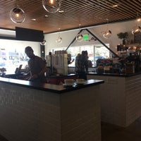 12/20/2017 tarihinde Guillermo A.ziyaretçi tarafından Two Rivers Craft Coffee Company'de çekilen fotoğraf