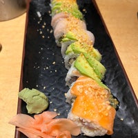 Снимок сделан в Fuji Sushi пользователем Em C. 8/30/2023