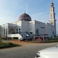 Masjid Daerah Perak Tengah Seri Iskandar Seri Iskandar