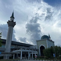 Das Foto wurde bei Masjid KLIA (Sultan Abdul Samad Mosque) von Aimy Z. am 6/28/2023 aufgenommen