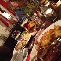 10/26/2012 tarihinde Uluc Y.ziyaretçi tarafından Restaurant Tauberquelle'de çekilen fotoğraf