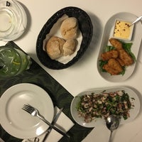 Foto diambil di B&amp;#39;Entrevinhos oleh Carlos F. pada 1/7/2016