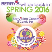 Foto diambil di Berry&amp;#39;s Ice Cream &amp;amp; Candy Bar oleh Laura B. pada 1/5/2016