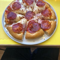 4/13/2019 tarihinde Scott Kleinbergziyaretçi tarafından Mother Dough Pizza'de çekilen fotoğraf