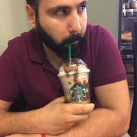 Photo taken at Starbucks by Ömer Behiç B. on 8/2/2016