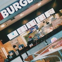 Photo taken at Burger King by Thainá L. on 8/20/2014
