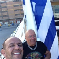 Das Foto wurde bei Blue Star Ferries Piraeus Central Office - Gelasakis Shipping Travel Center von Ahmet O. am 9/14/2014 aufgenommen
