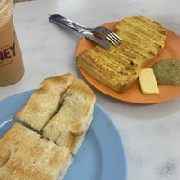 Photo taken at Killiney Kopitiam by Agyness R. on 7/16/2022