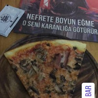 Foto tirada no(a) Pizza Bar por Rumet S. em 12/30/2017