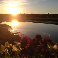 Photo taken at Shea&amp;#39;s Riverside Restaurant &amp;amp; Bar by Kim H. on 6/9/2013