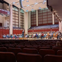 รูปภาพถ่ายที่ Meymandi Concert Hall โดย Gina เมื่อ 6/1/2022