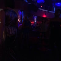 Foto tirada no(a) Lava Nightclub at Turning Stone Resort Casino por Courtney Y. em 2/9/2019