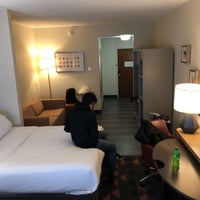Photo taken at Holiday Inn Indianapolis Downtown by ゴリラ オ. on 3/14/2019