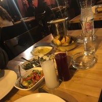 Foto diambil di Bordo &amp;quot;Eski Dostlar&amp;quot; Restaurant oleh Kanacsevcan pada 3/22/2017