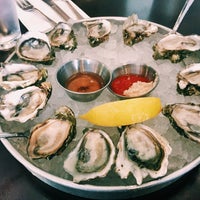 Снимок сделан в Mission Street Oyster Bar пользователем Kevin C. 3/11/2015