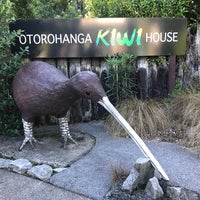 รูปภาพถ่ายที่ Otorohanga Kiwi House โดย Frank T. เมื่อ 2/22/2018
