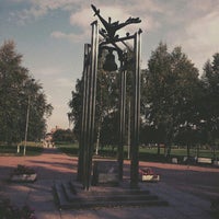 Photo taken at Монумент «Колокол мира» by 🙀Вискас🙀 on 9/17/2015