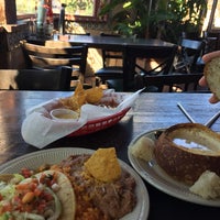 10/6/2017 tarihinde Виктория С.ziyaretçi tarafından Alamo Mexican Cafe'de çekilen fotoğraf