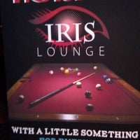 รูปภาพถ่ายที่ Iris Lounge โดย Chris B. เมื่อ 6/23/2012