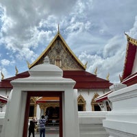 Photo taken at Wat Chana Songkhram by Peeraya B. on 8/6/2023