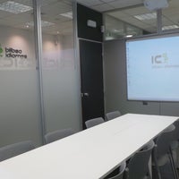 12/9/2015 tarihinde IC Bilbao Idiomas Academia de inglésziyaretçi tarafından IC Bilbao Idiomas Academia de inglés'de çekilen fotoğraf