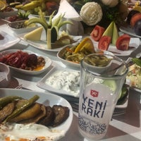 Das Foto wurde bei Banana Beach Club von EDİLAH am 8/18/2019 aufgenommen