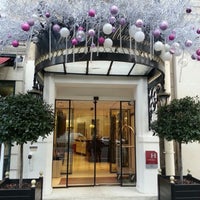 Photo taken at Hôtel Waldorf Madeleine by Oscar T. on 12/25/2012