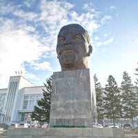 Photo taken at Памятник В.И. Ленину by Seva G. on 4/16/2021